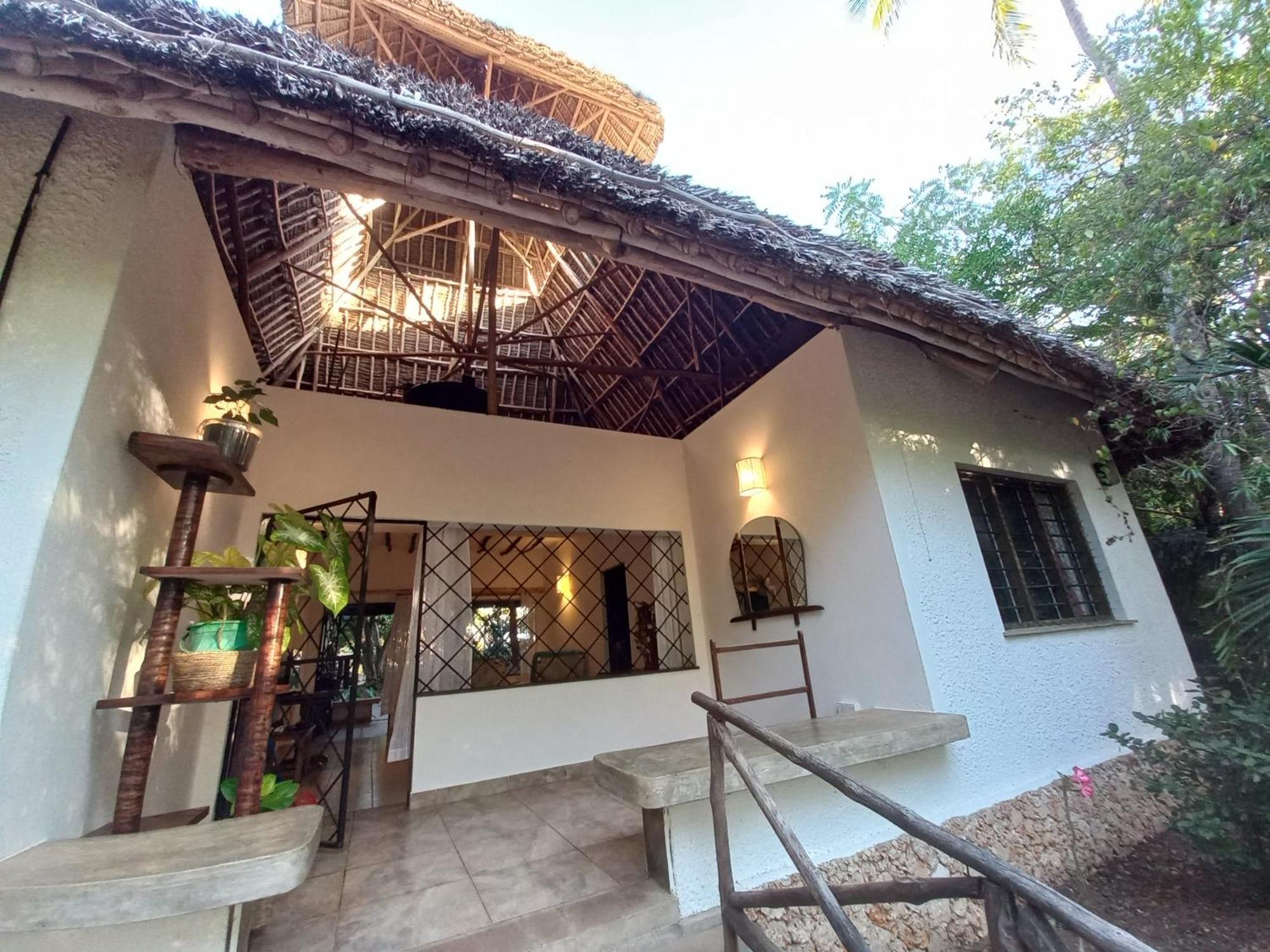 Watamu Beach Cottages Kamer foto